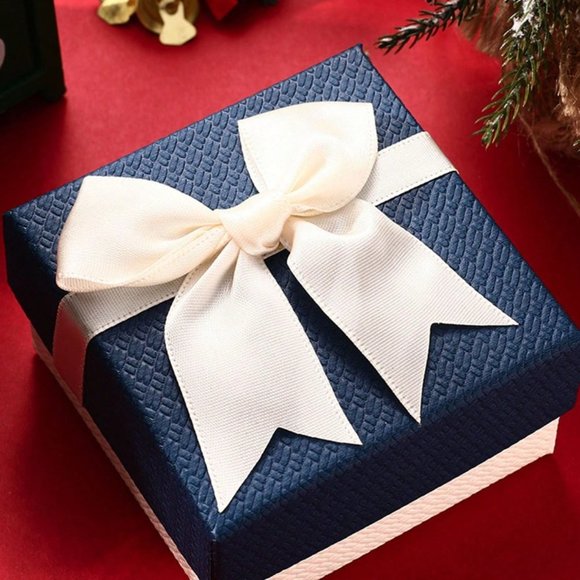 Pendant Necklace,Customized Photo Text Engraved Necklace With Heart Shaped Wing - Picture 6 of 7